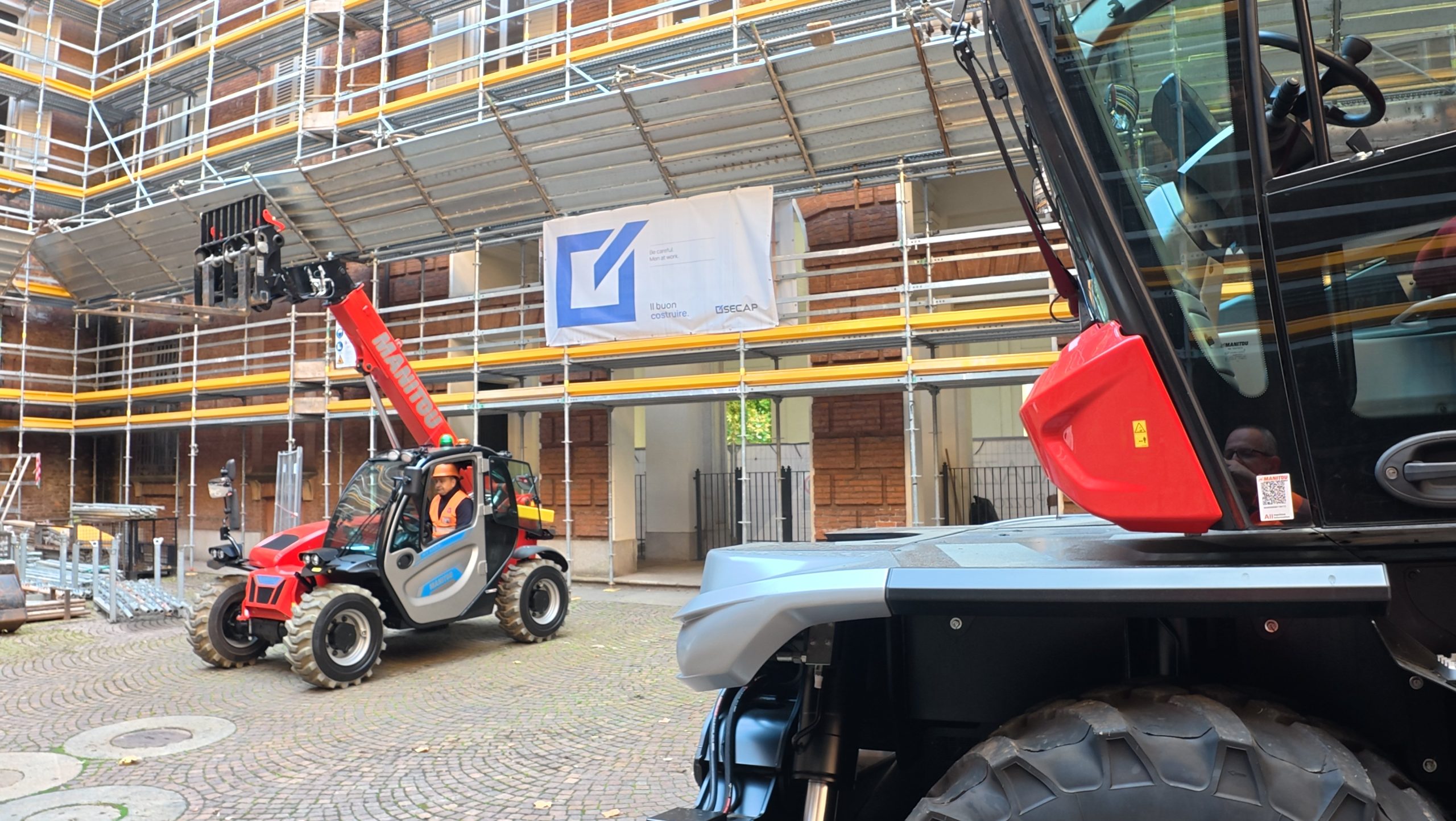 Le due macchine sono fornite da Longhin a SECAP