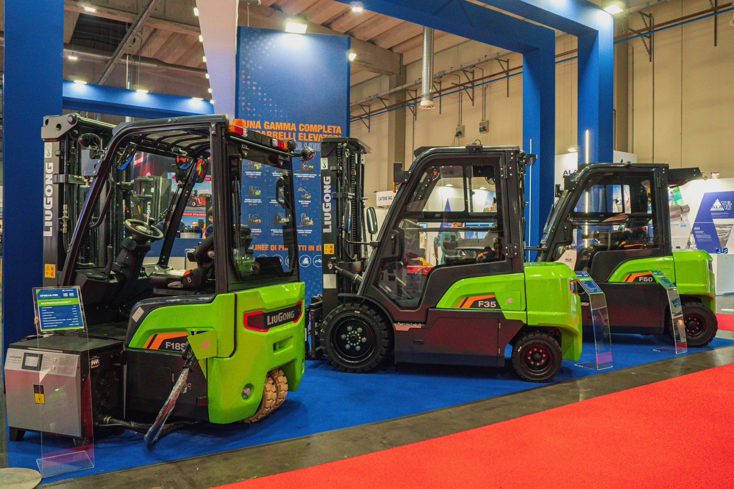 LiuGong era presente al GIS 2025 con la nuova Serie F dei carrelli elevatori elettrificati