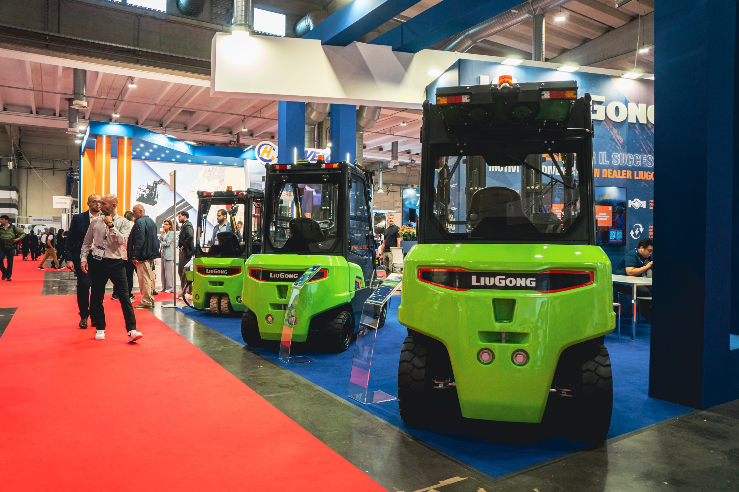 LiuGong ha esposto i suoi carrelli elevatori elettrificati