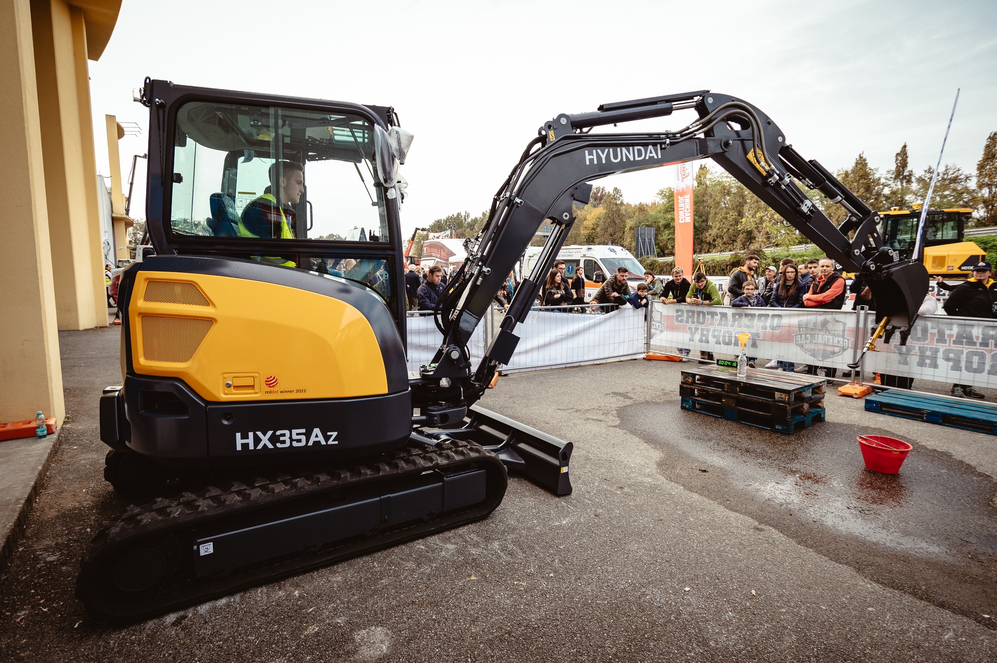 I miniescavatori Hyundai sono stati protagonisti di tre prove