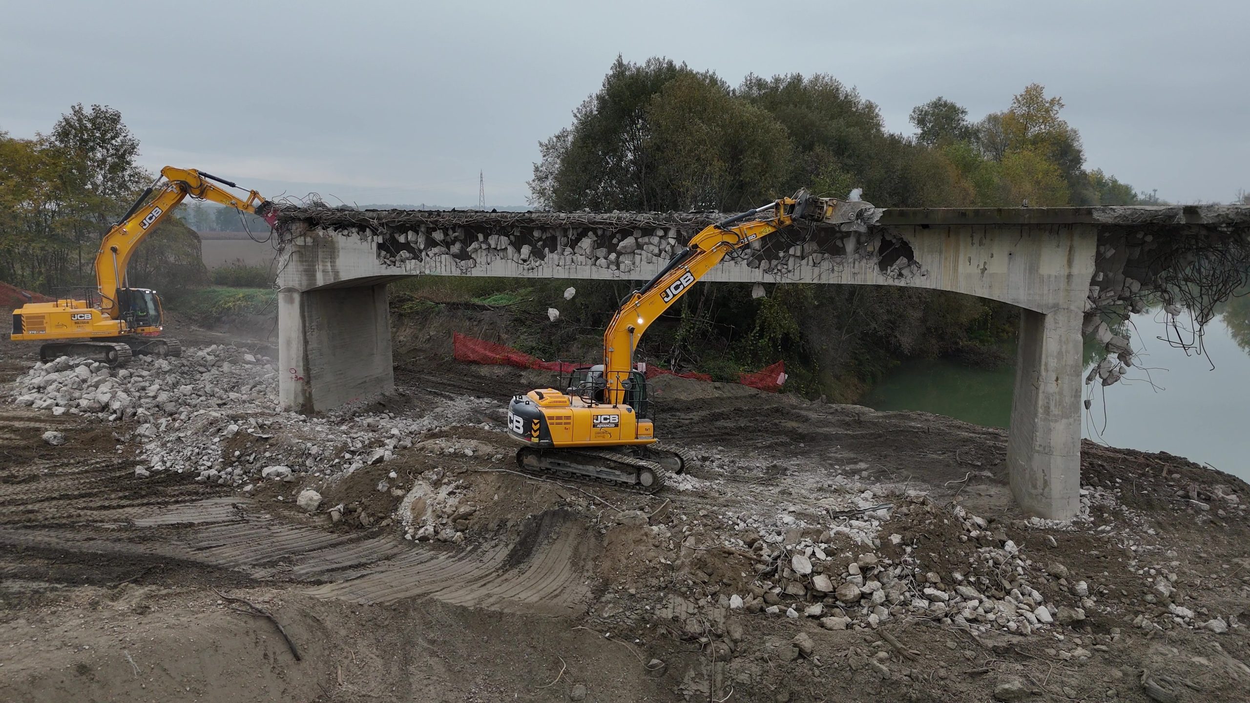 JCB è presente nei cantieri della Robur