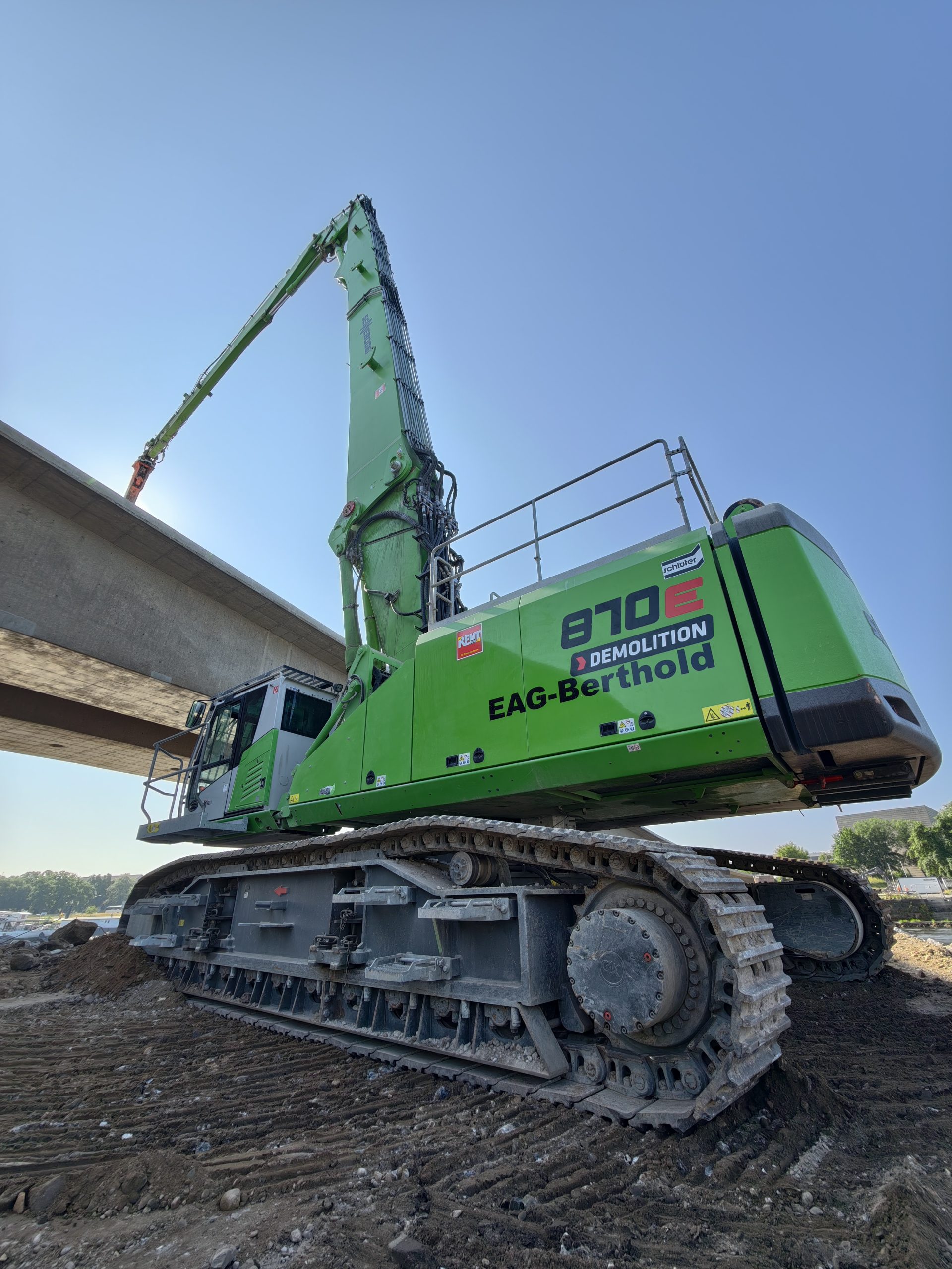 SENNEBOGEN ha una gamma di macchine da demolizione pensate per queste applicazioni