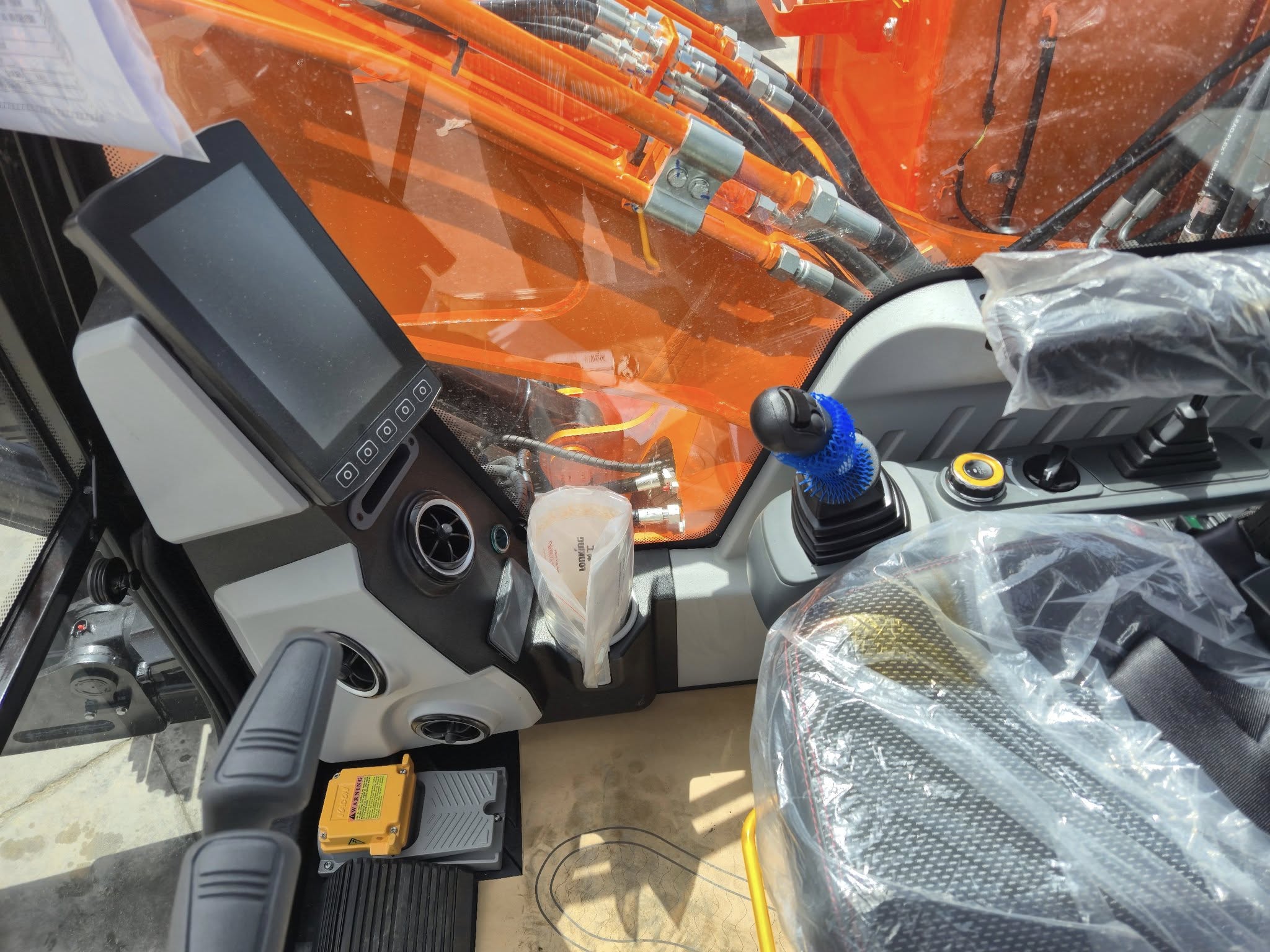 Lonking punta ad una cabina di alto livello