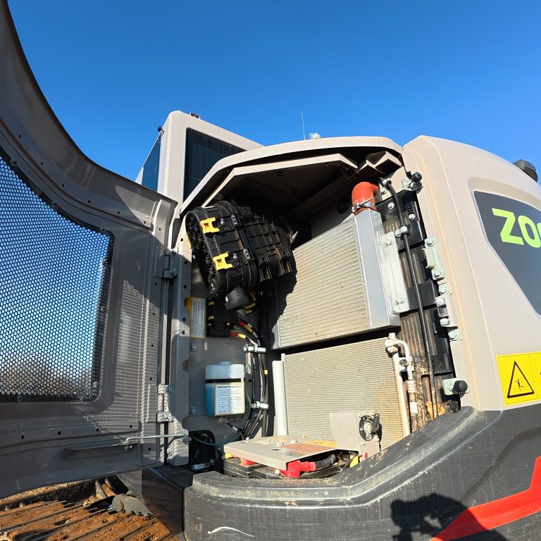 Lo ZE145GU permette un comodo accesso alla filtrazione e agli elementi di raffreddamento