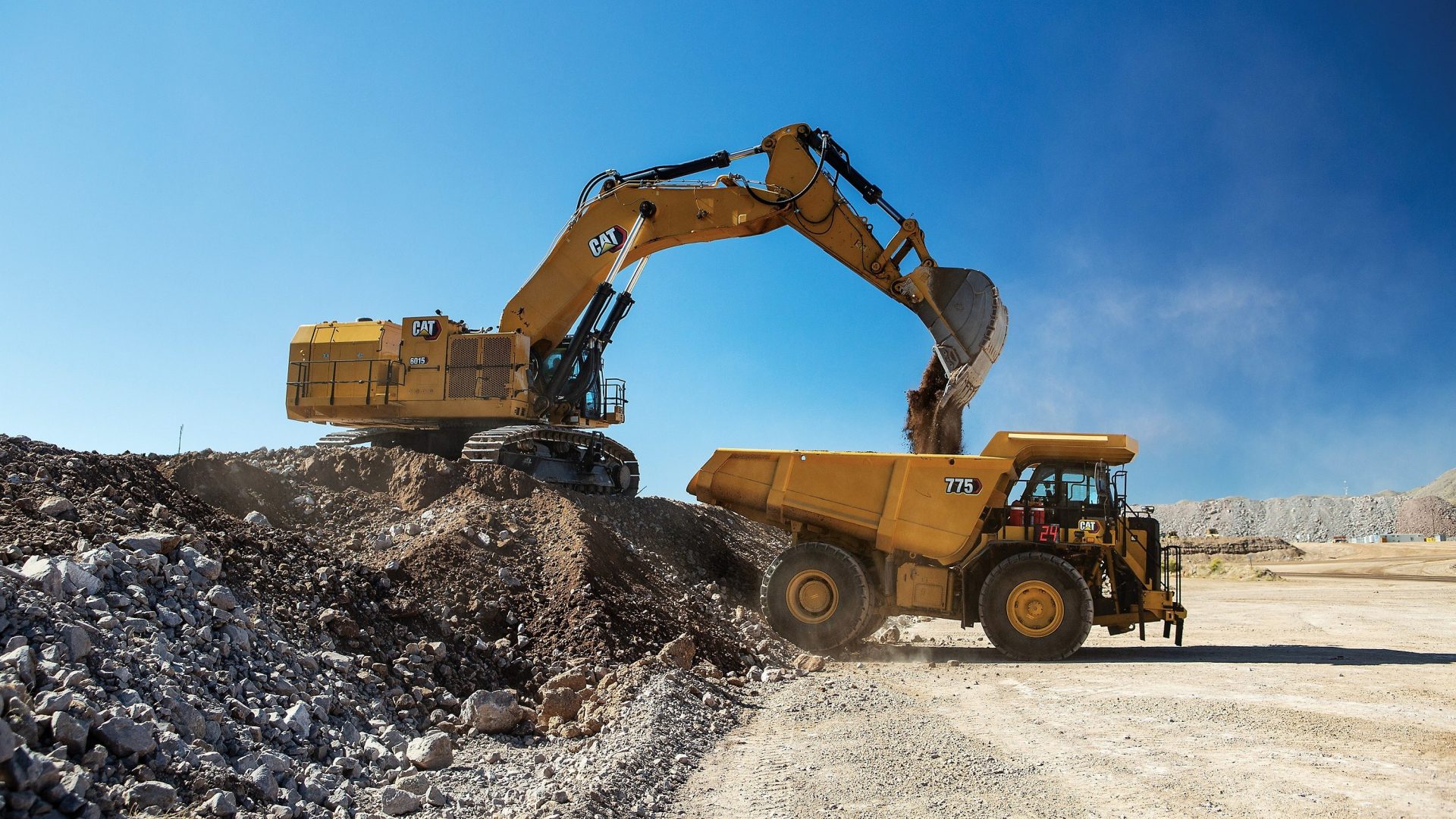 Il nuovo 6015 si propone come mezzo ideale anche per grandi cantieri e demolizioni