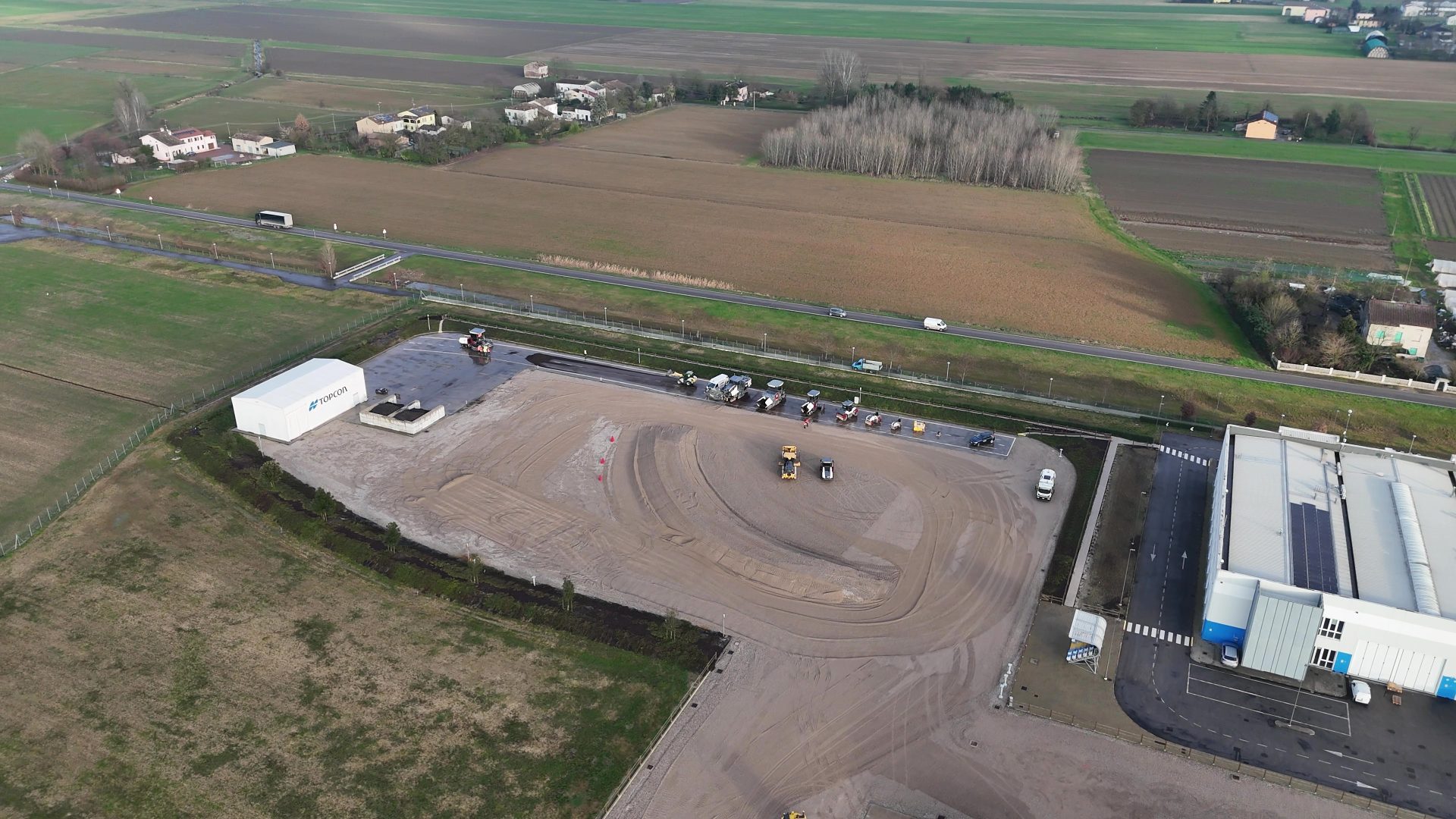 Dynapac e WR57 hanno presentato la nuova partnership insieme al Topcon Training Center di Concordia sulla Secchia