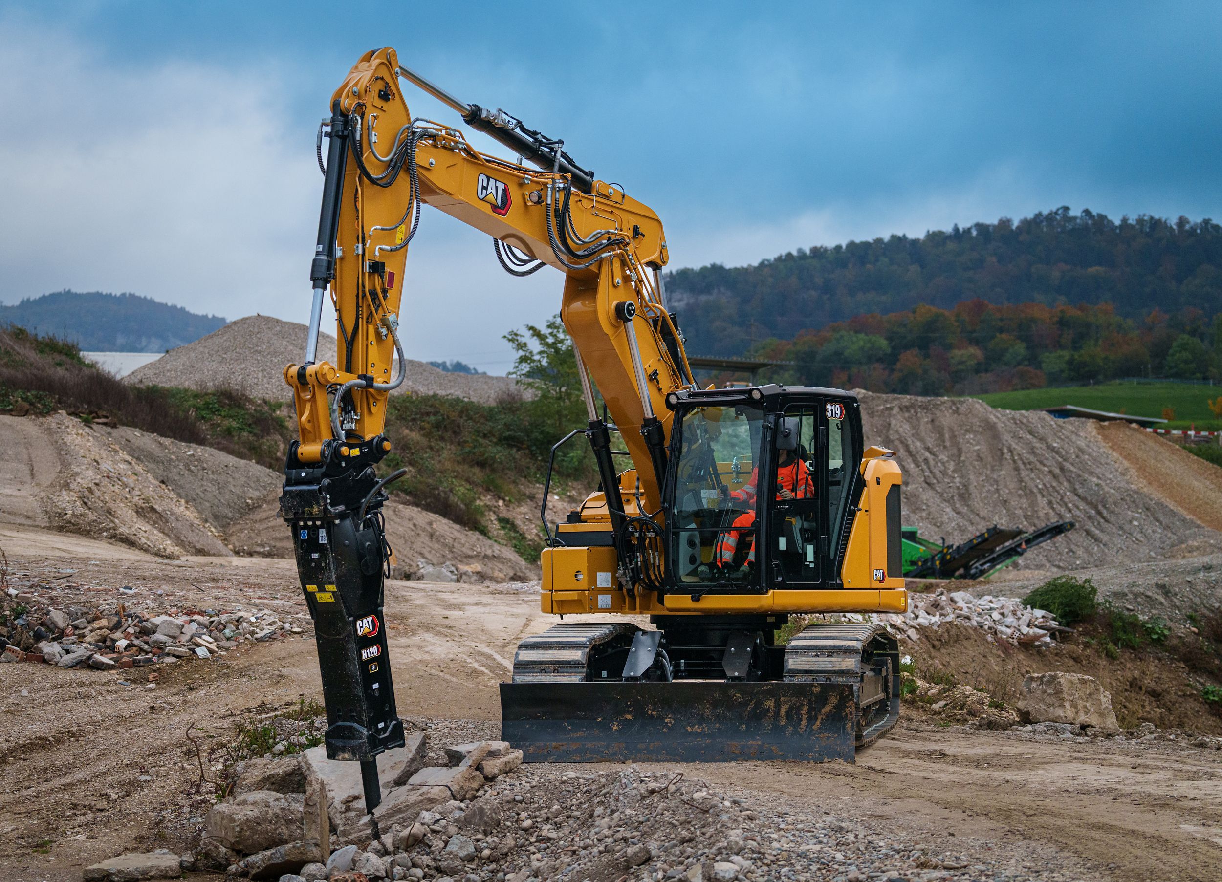 Caterpillar si inserisce nella fascia dei compact-radius da 20 tonnellate