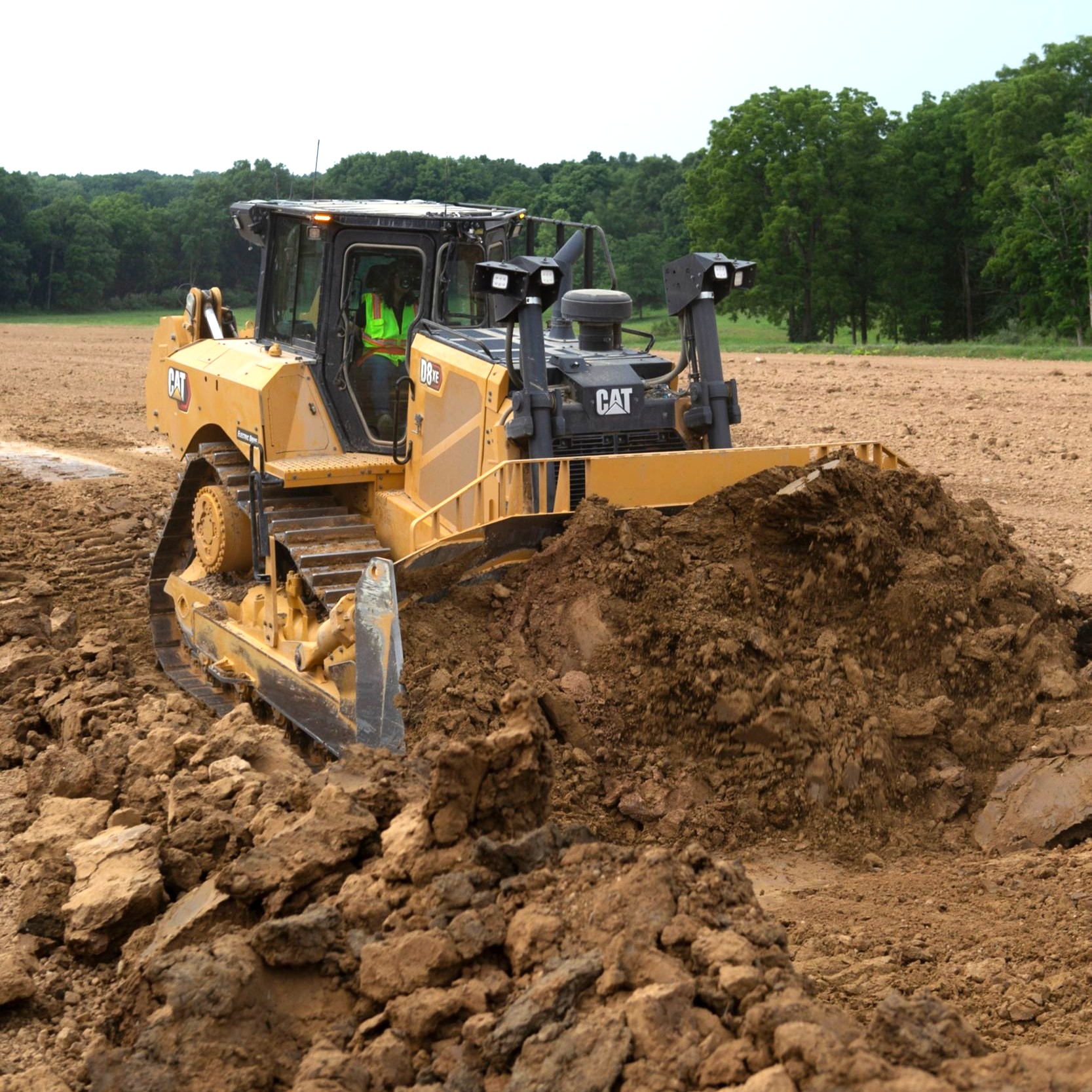Il nuovo D8 XE dispone di numerose funzioni operative che agevolano le operazioni di lavoro quotidiane