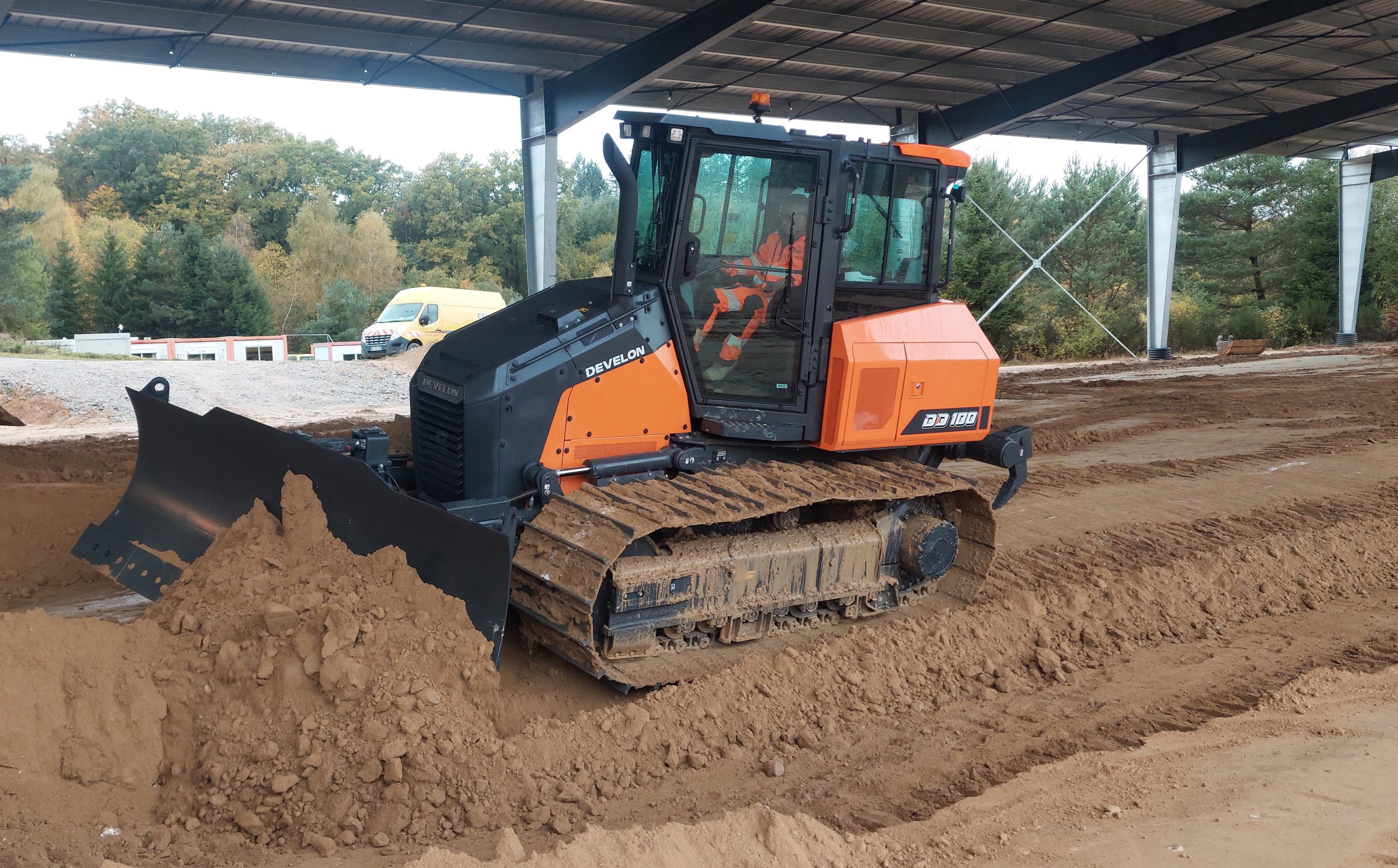 Develon presenta il nuovo DD100 pensato soprattutto per i mercati nord americani