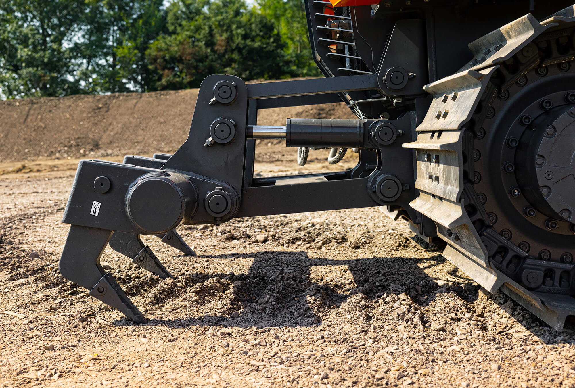 Develon è un costruttore che punta molto sui dozer di precisione