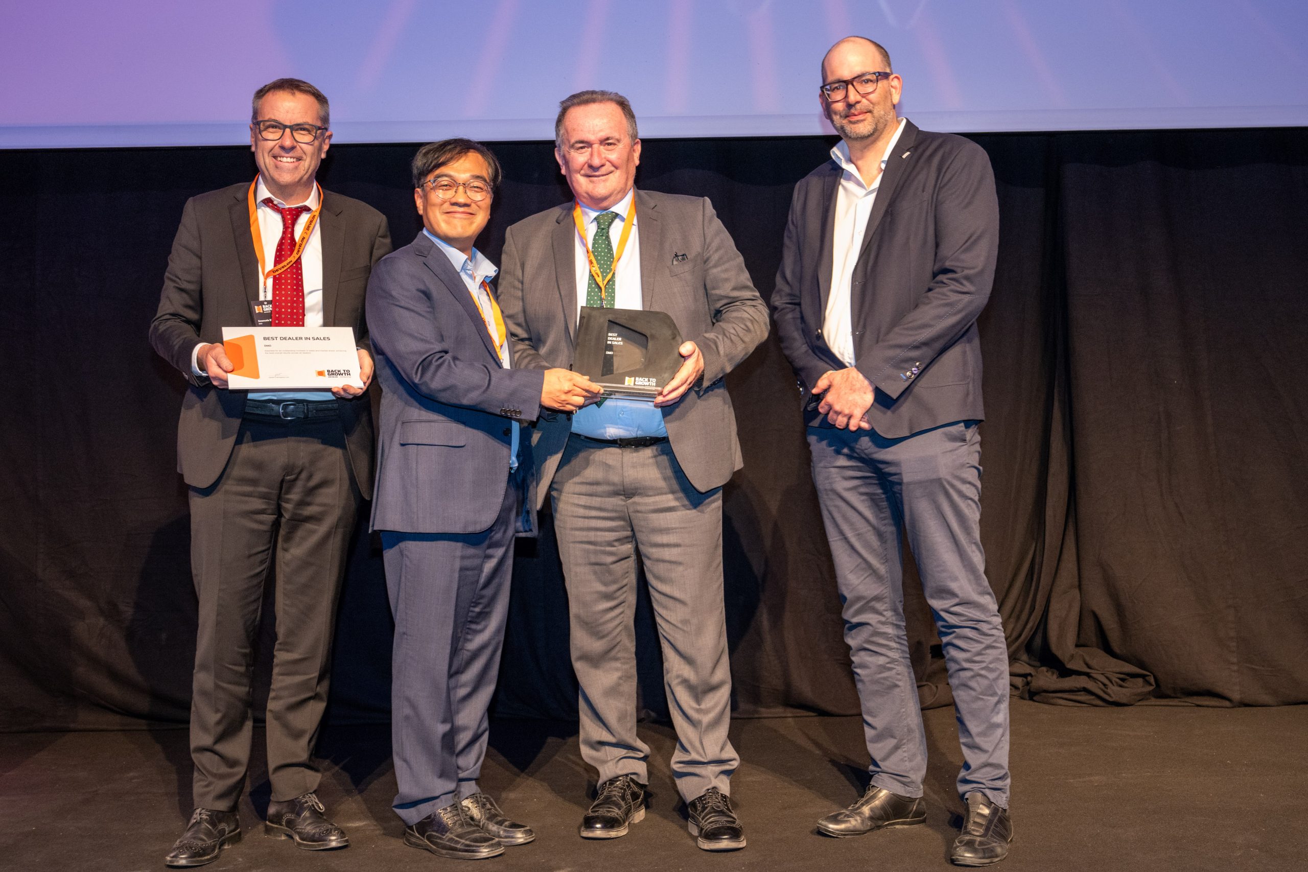 DMO è stato premiato come Develon Best Dealer in Sales Award