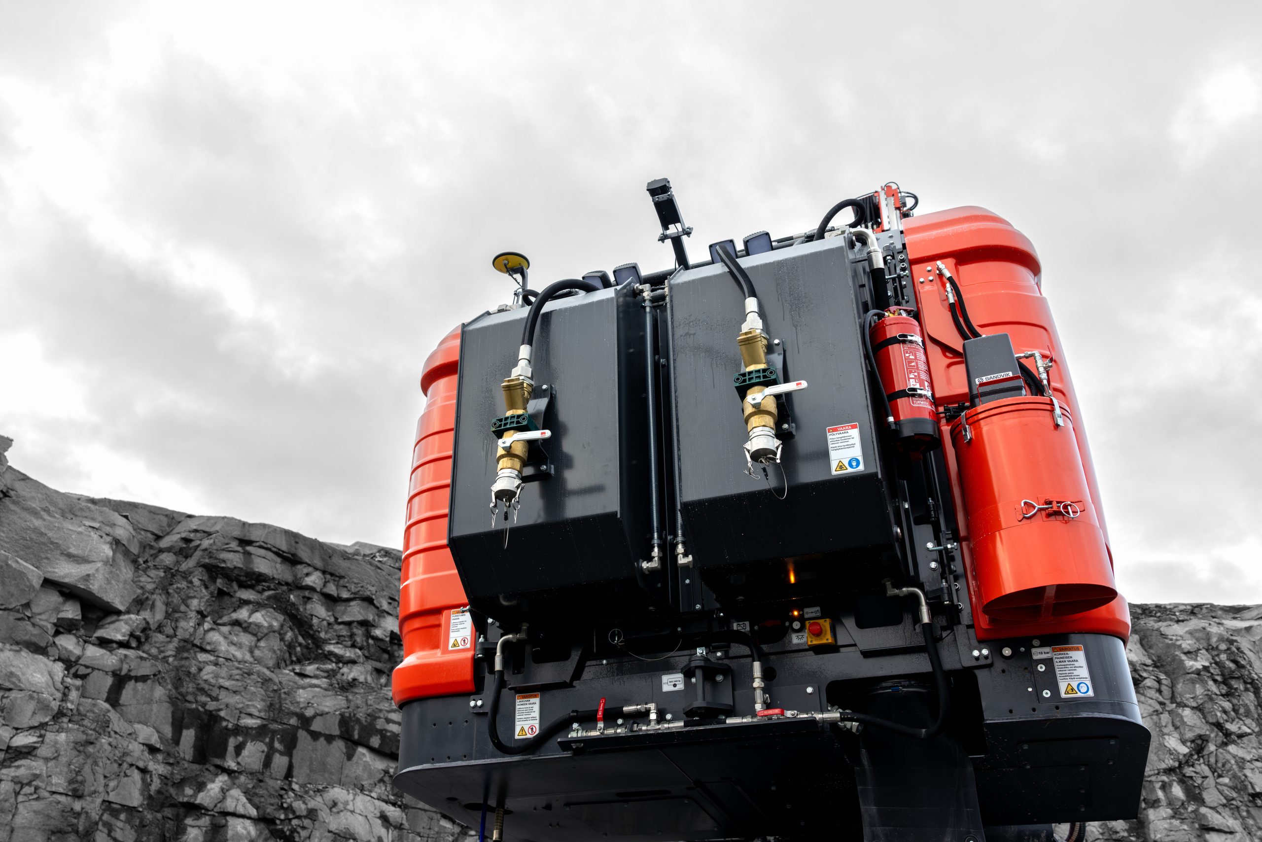 Sandvik aumenta la produttività nella perforazione di superficie con la nuova DX1010i