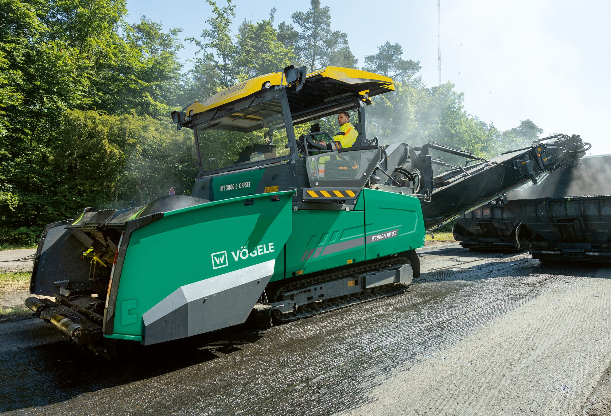 Vögele MT 3000 Offset consente di operare sia con due finitrici in parallelo, sia con il procedimento InLine Pave