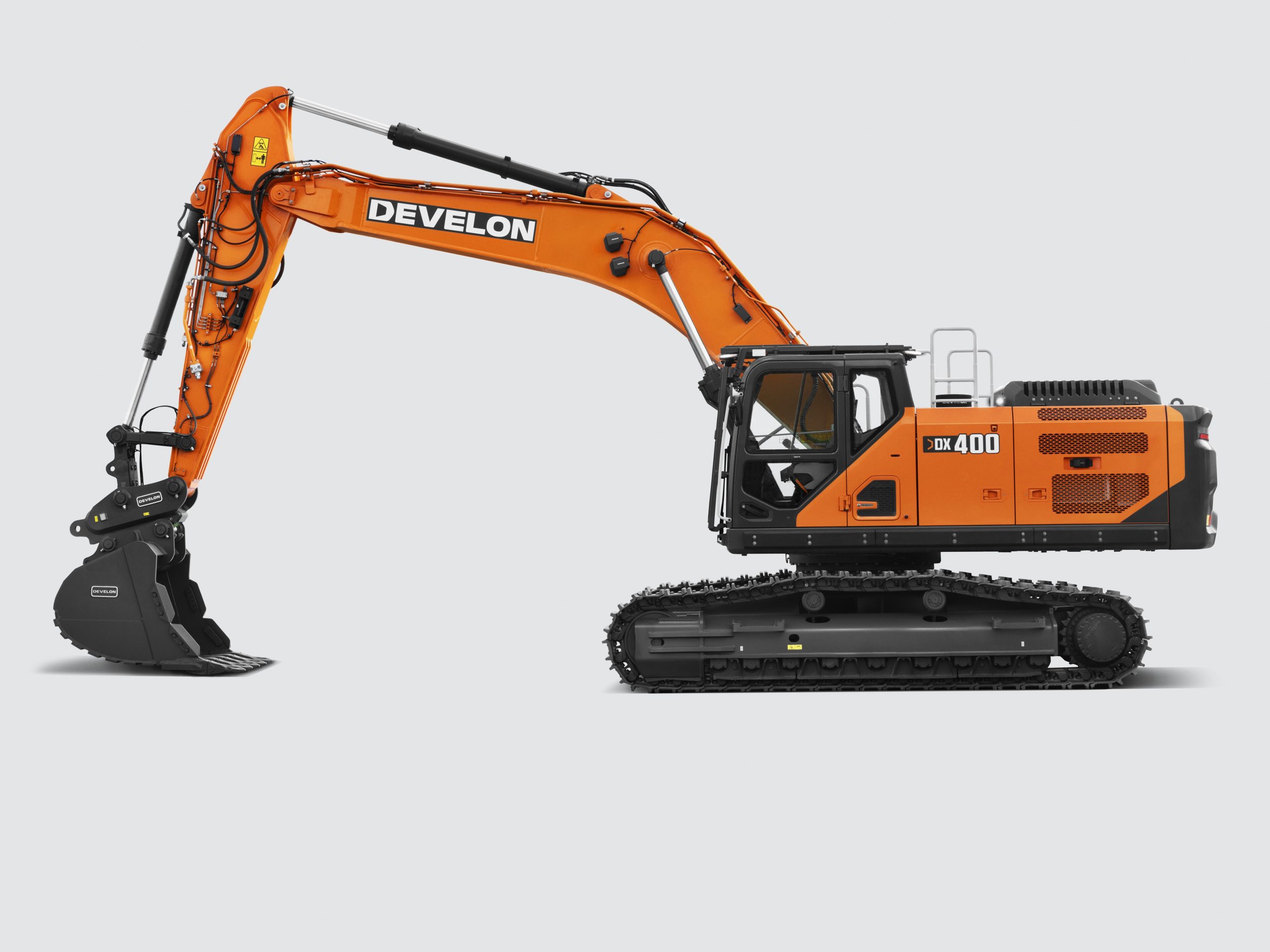 DEVELON passa ai Serie 9 anche nella fascia delle 40 tonnellate con il nuovo DX400HD-9