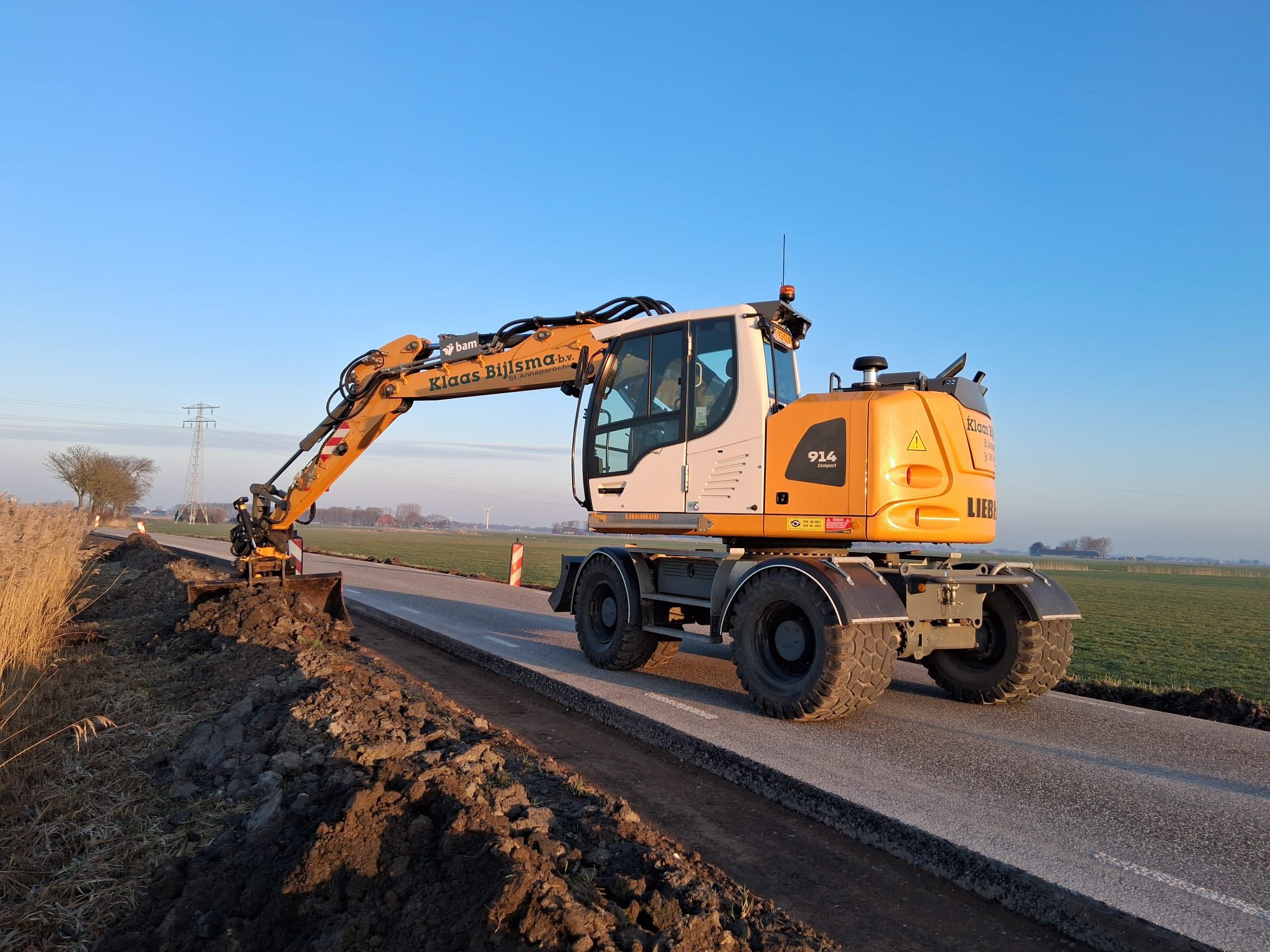 Liebherr è presente con dodici macchine nel parco mezzi dell'impresa olandese