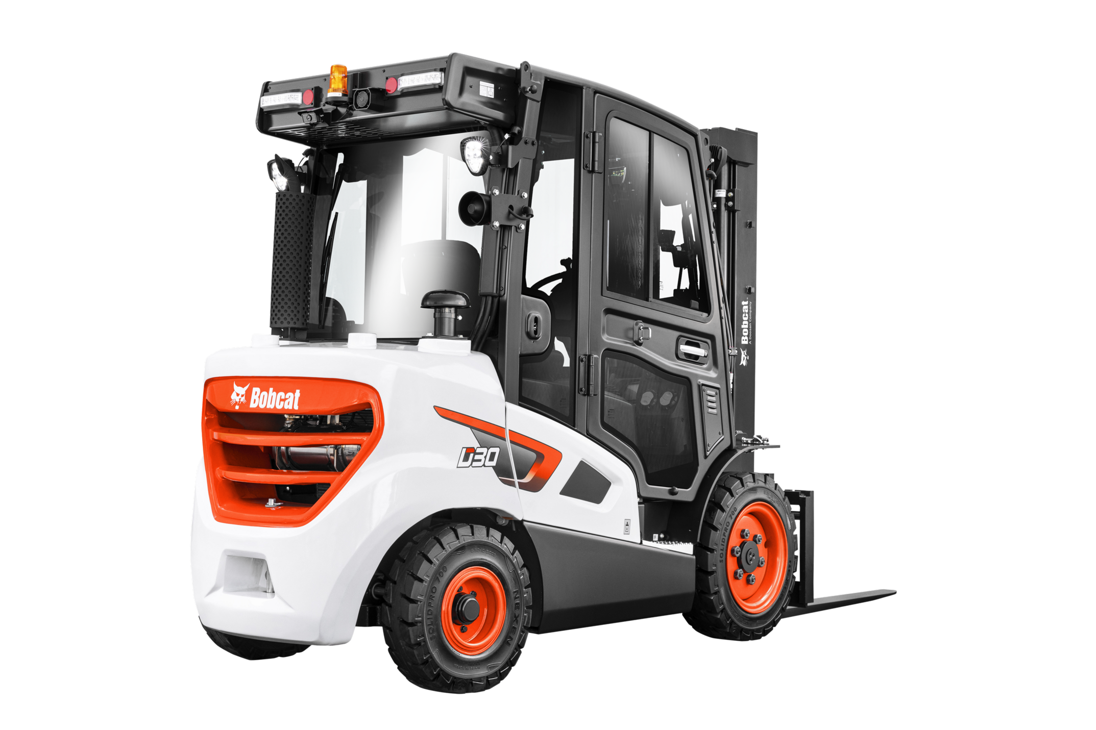 Il carrello diesel BOBCAT D30S-9 da 30 quintali, configurato con cabina rigida per le operazioni intensive nelle officine del porto.