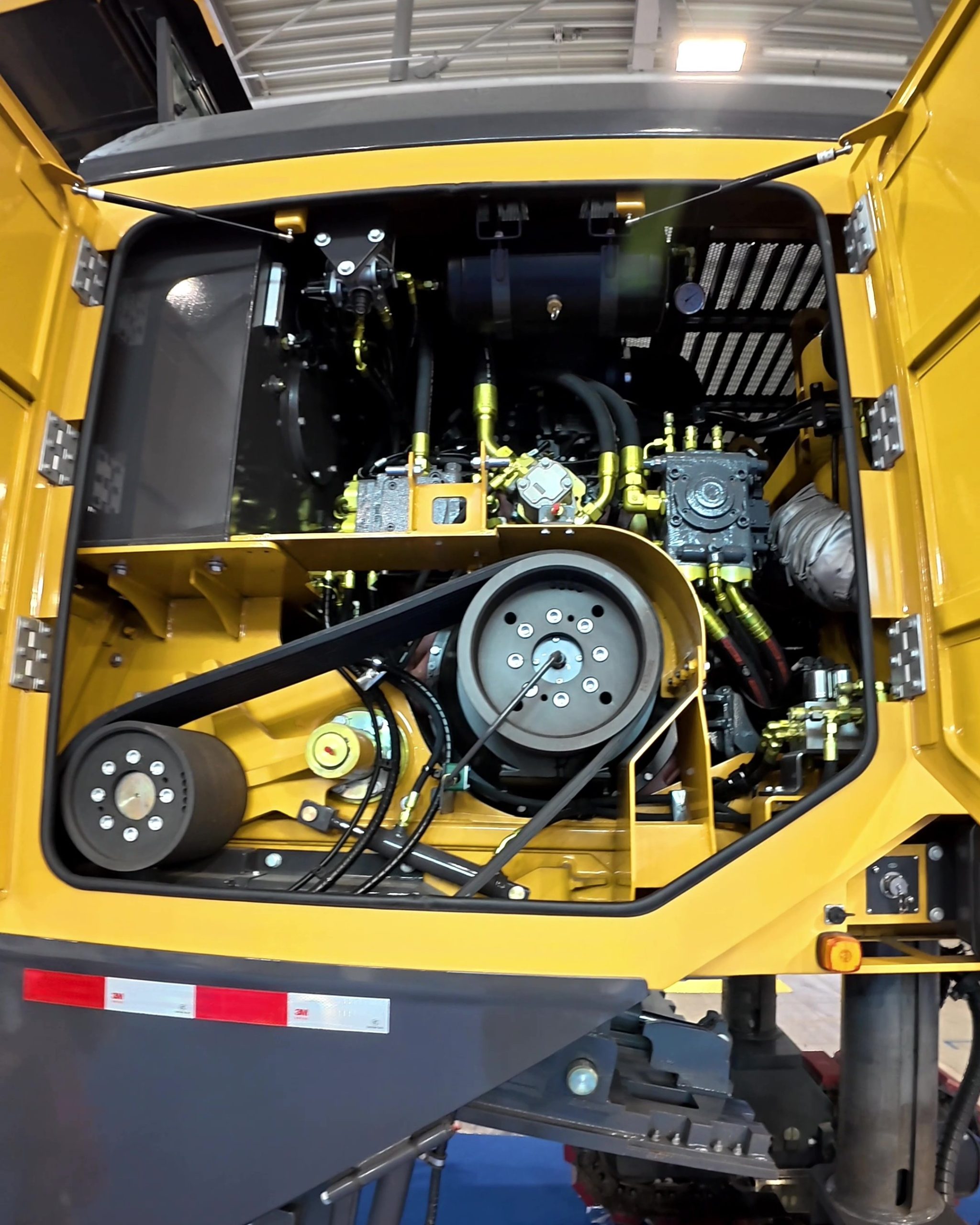 XCMG ha utilizzato il Cummins X15 sulla XM2005K