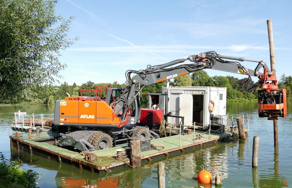 ATLAS è un costruttore specializzato negli escavatori gommati e nei material handler