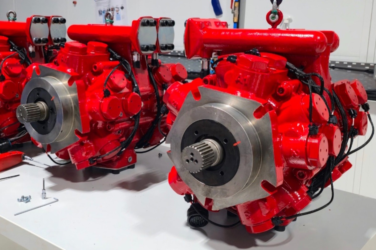 La pompa idraulica DanfossDDP180D alimenta i motori dell'escavatore in modo separato ed elimina le perdite di flusso.