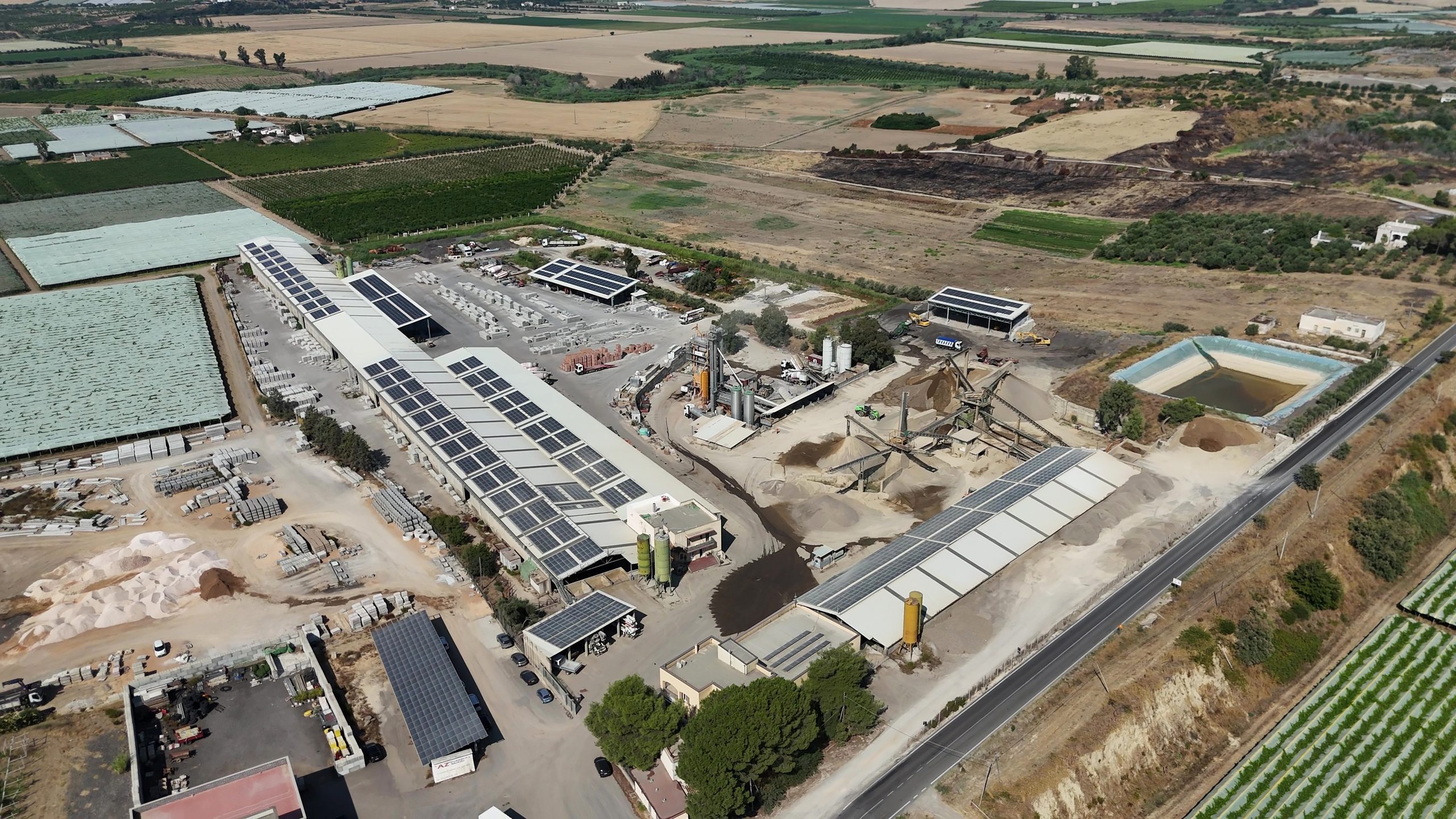 La I.C.B. di Ginosa ha acquistato la prima LiuGong 856HE venduta in sud Italia