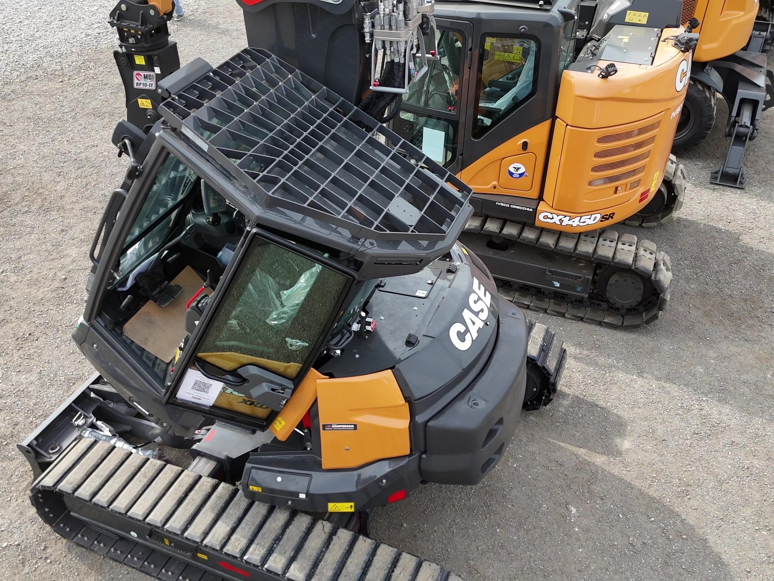 Il CX135E XRD è un mezzo da demolizione pensato in modo specifico per i cantieri urbani