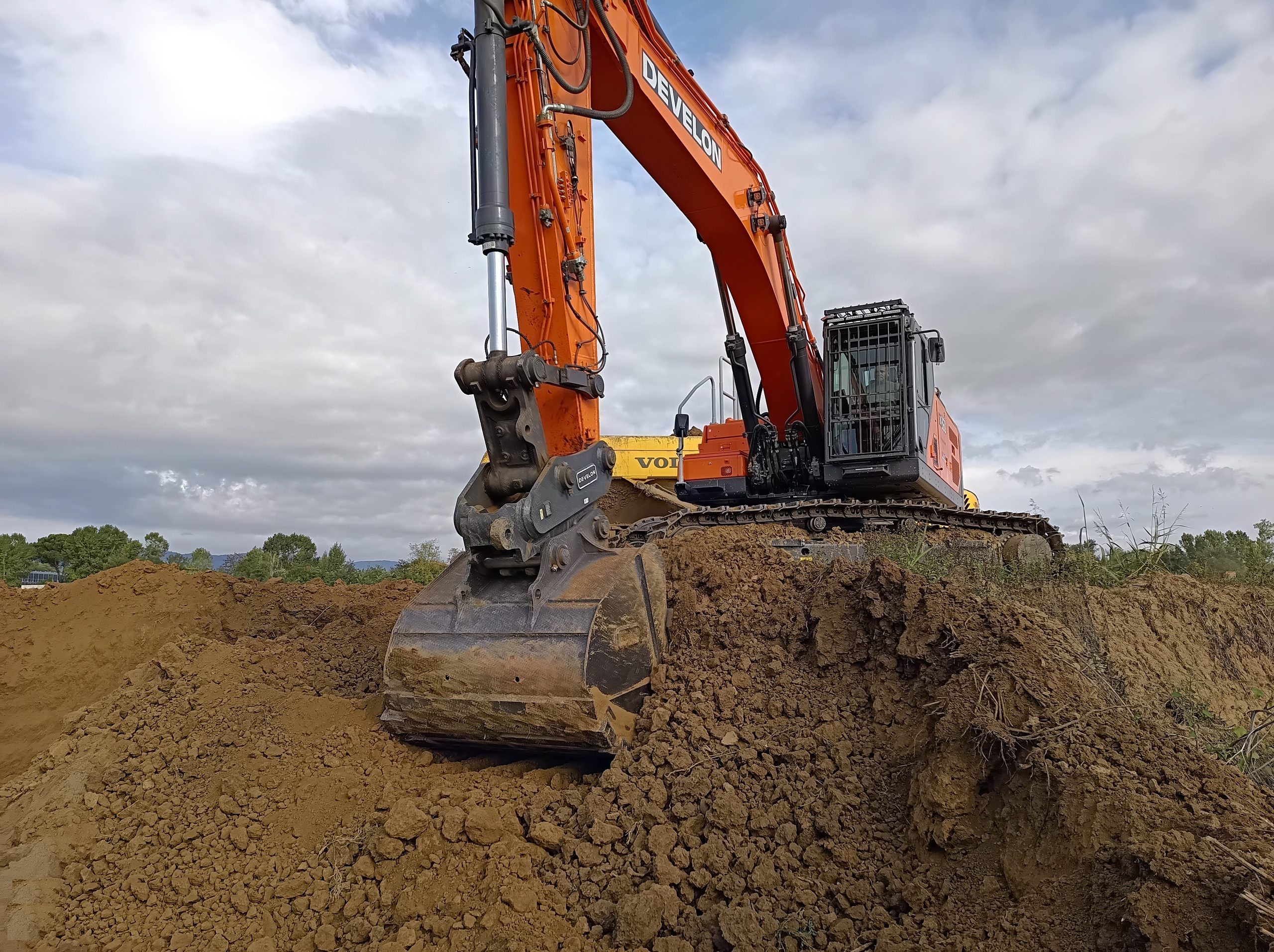 Develon ha superato la prova della produzione intensa nel cantiere della MTM lungo l'Arno