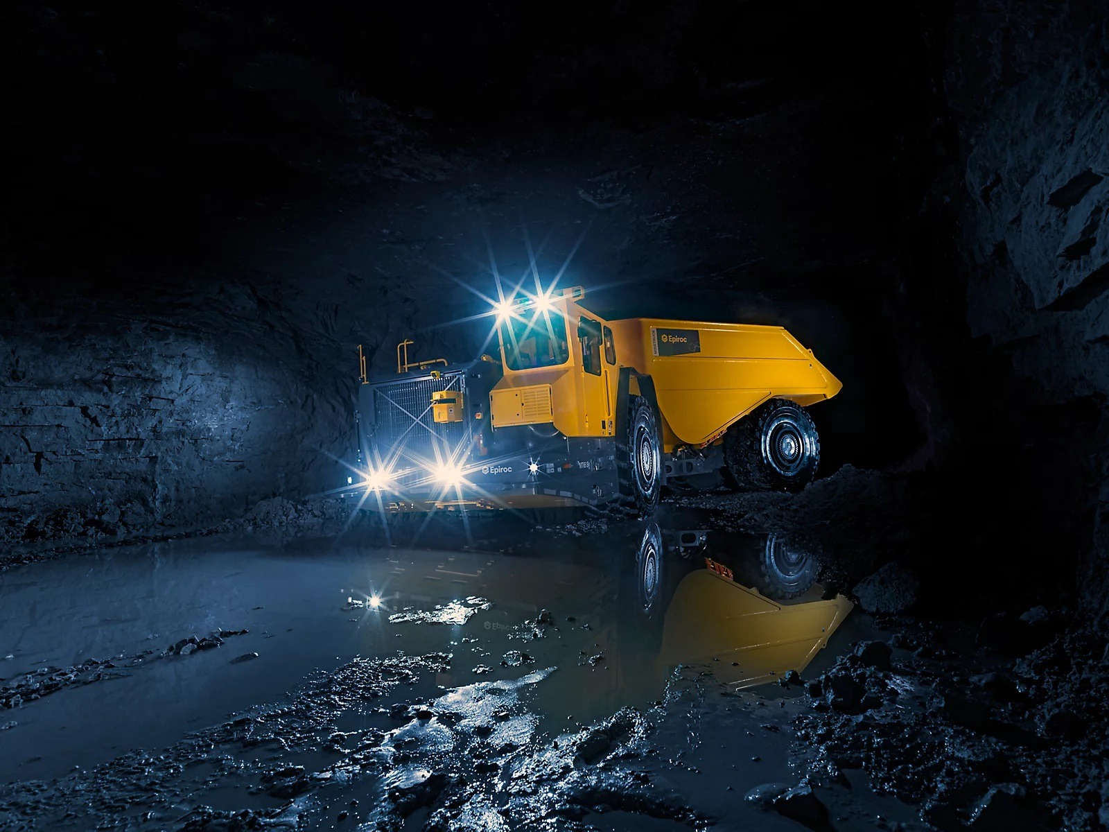 Dumper EPIROC in sotterraneo: la scelta del giusto gruppo motopropulsore ottimizza le prestazioni operative.   